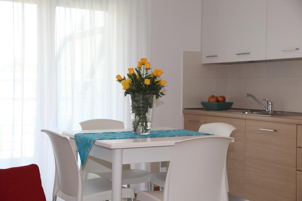 Villa Bruna Lignano Sabbiadoro Szoba fotó