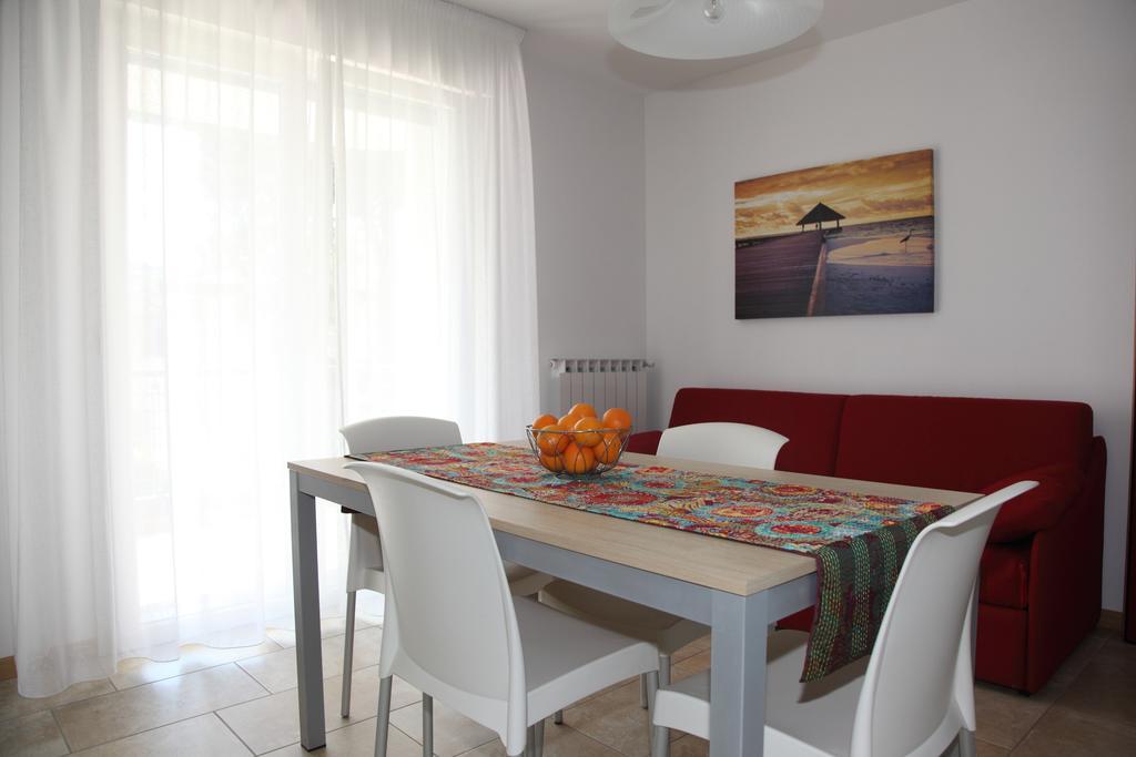 Villa Bruna Lignano Sabbiadoro Szoba fotó