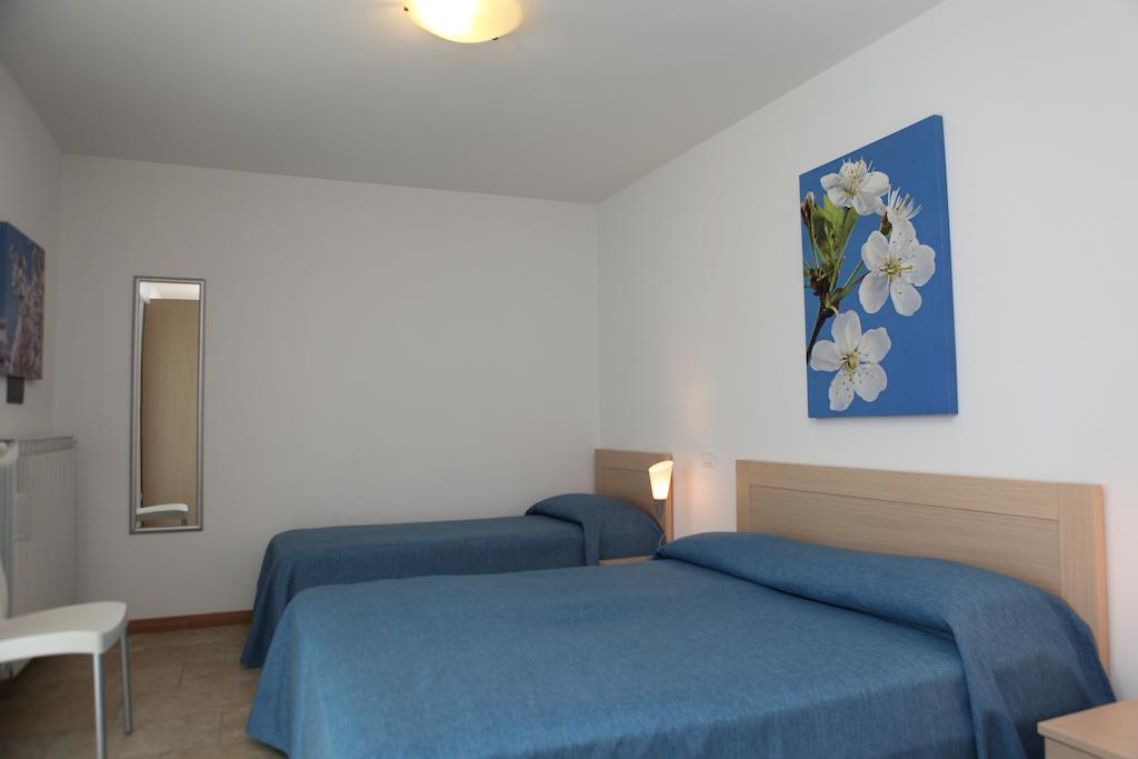 Villa Bruna Lignano Sabbiadoro Szoba fotó