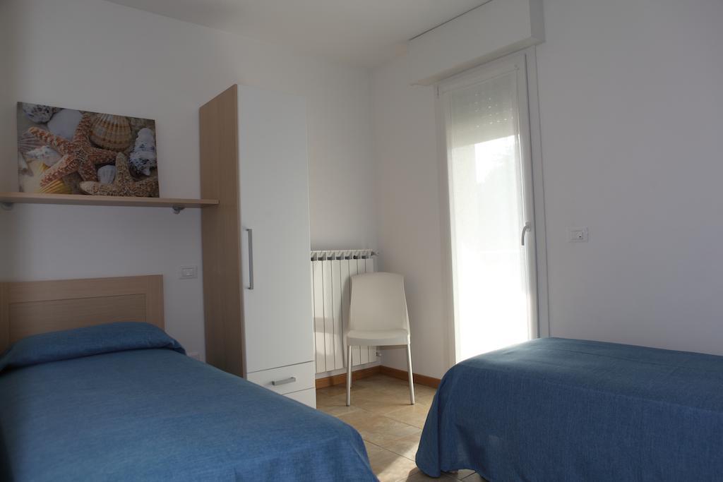 Villa Bruna Lignano Sabbiadoro Szoba fotó